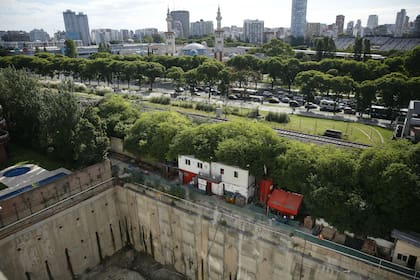 La obra estuvo frenada
