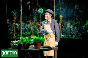 Cómo es la escenografía que convierte la obra de Francella en una experiencia casi inmersiva