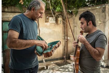 La odisea de llevar instrumentos a chicos en Siria