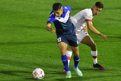 La ofensividad de Thiago Almada contra la combatividad de Santiago Hezze.