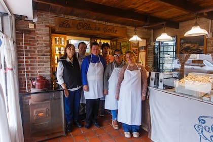 La Olla de Cobre es una fábrica familiar que no solo fabrica alfajores, sino una diversa variedad de chocolates y turrones