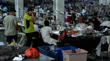 La ONG suiza Public Eye realizó una fuerte denuncia contra Shein en 2021 por las condiciones laborales de sus proveedores.