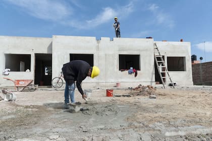 La ONG Vivienda Digna hizo la construccin y urbanizacin de un barrio para 97 familias en Derqui Provincia de Buenos Aires y proyecta 52 lotes ms