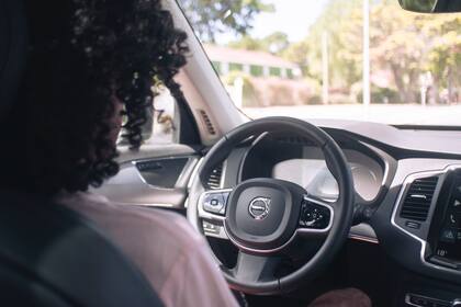 La opción del curso en línea permite validar los conocimientos teóricos sin necesidad de visitar una oficina del Departamento de Vehículos Motorizados