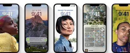 La opción para personalizar la pantalla de bloqueo es una de la novedades más esperadas en la actualización de iOS 16 de Apple