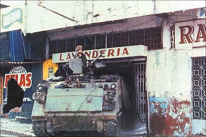 La operación Causa Justa duró un total de 42 días, en los que las tropas de los Estados Unidos estuvieron en Panamá, antes y después de la captura de Manuel Noriega