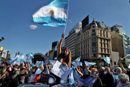 La oposición al gobierno ha realizado protestas sin distanciamiento social.