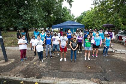 La organización Barrios de Pie asesora sobre la vacunación en el Barrio Ejército de los Andes de Ciudadela