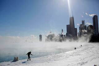 Comienza la era del clima extremo: el norte se congela y el sur es un horno