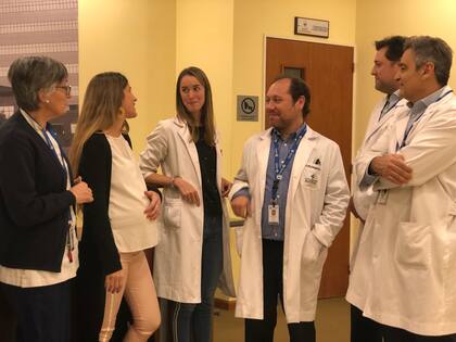 La paciente, embarazada de 32 semanas y media, concurrió a un control con el equipo que operó a su bebé