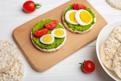 La palta es combinable en distintos momentos del día: aporta vitaminas A, C, D, E, K