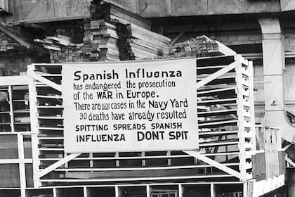 La pandemia de 1918 se conoció mundialmente como “gripe española” pese a que la mutación del virus H1N1 se habría dado en Estados Unidos y no en España