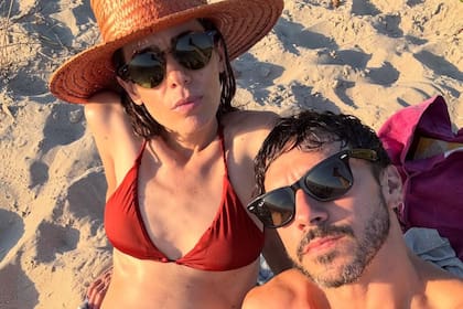 La pareja anunció la llegada de su primera hija en las redes sociales (Foto: @eliseobarrionuevo)