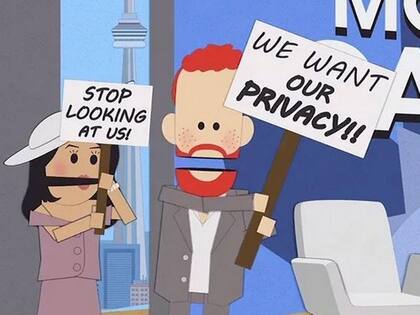 La pareja aparece representada al reclamar privacidad