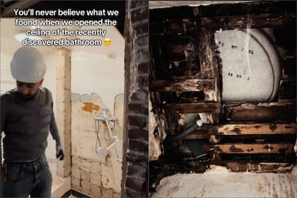 La pareja descubrió que el baño detrás de la puerta escondida presentaba riesgos en la construcción