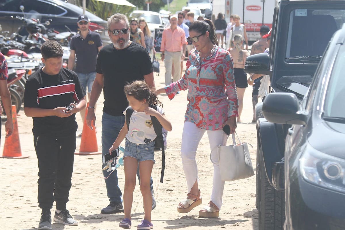 Pamela David Y Daniel Vila Pasean Con Sus Hijos Por Jos Ignacio LA pamela-david-y-daniel-vila-pasean-con-sus-hijos-por-jos-ignacio-la