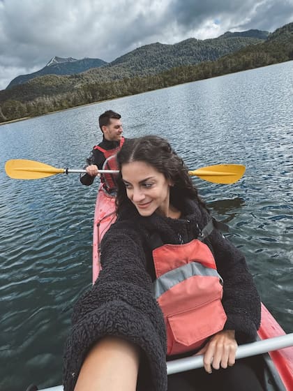 La pareja disfruto de las actividades típicas de la Patagonia (Foto: @emilylucius)