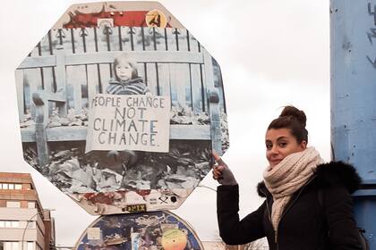 La pareja en sus viajes concientiza sobre el cuidado del medio ambiente. Durante la pandemia crearon la ONG Ambiente Nativo