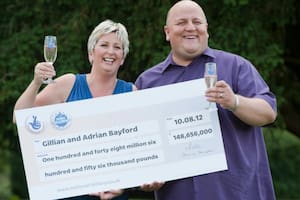 La pareja ganó 148 millones de libras esterlinas en 2012