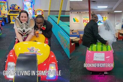 La pareja no dejó de divertirse durante toda la celebración. (TikTok)