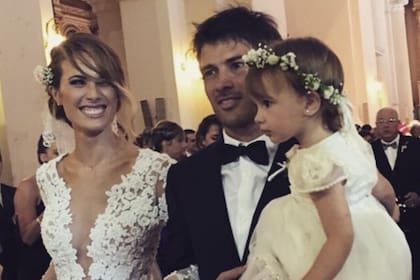 La pareja se casó el 27 de diciembre de 2014 en San Nicolás, ciudad natal de la modelo
