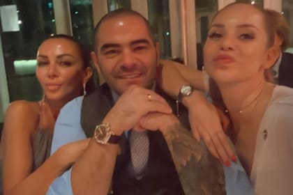 La pareja se casó en el hotel Four Seasons en una ceremonia exclusiva