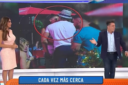 La pareja se mostró muy pegadita en un bar de Palermo