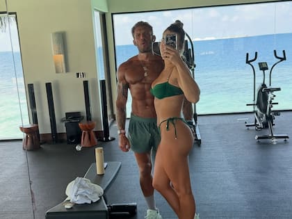 La pareja suele compartir parte de su intimidad en las redes sociales (Foto: @arynasabalenka)