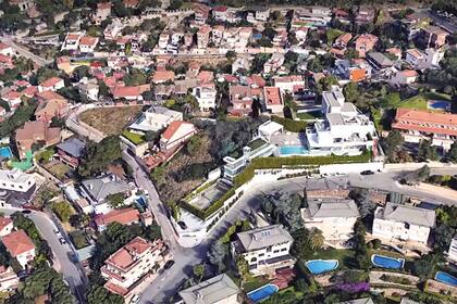 La pareja tiene propiedades en común en Barcelona, como el hogar familiar de Esplugas de Llobregat, valuado en 5 millones de dólares, y un palacete de un valor similar, en el barrio de Pedralbes.