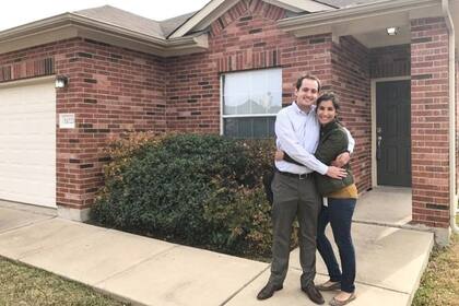 La pareja tiene su fuente de ingresos en el alquiler de su vivienda en Austin