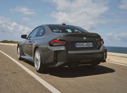 La parte trasera del BMW M2 2025 fue actualizada