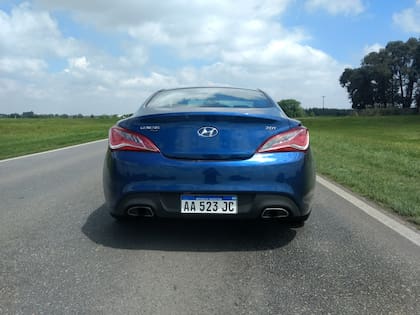 La parte trasera sigue siendo alta y voluminosa