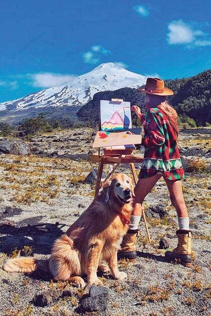 La pasión de Ana por el arte es tal que antes de la pandemia viajaba con su caja de pinturas y un miniatril. Con Tom y Berlín, de hecho, pasaban gran parte del año en Estados Unidos y en Europa. “Con la gorda va a ser diferente. Tenemos que ver cómo nos organizamos”, dice.