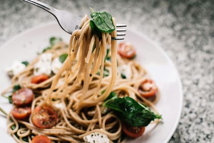 La pasta al dente es habitual en Italia, y muchos recomiendan comerla de esa forma