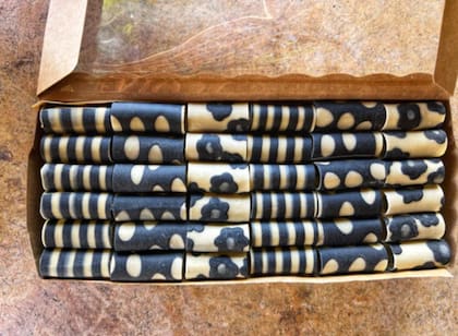 La pasta Gucci de Fiona's Pasta tiene colorantes naturales que le permiten replicar los diseños de la marca de lujo