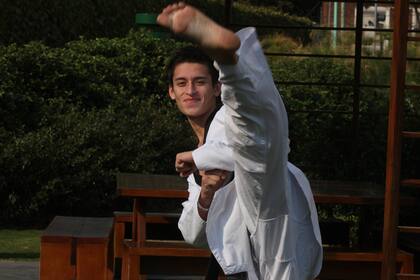 La patada de Guzmán, de múltiples recursos técnicos