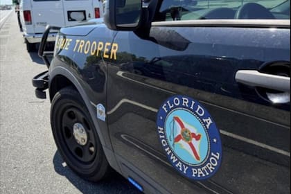 La Patrulla de Carreteras de Florida incorporó tecnología para detectar en tiempo real el estatus migratorio y ejecutar órdenes federales en operativos propios