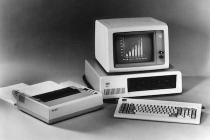 La PC de IBM usaba un chip Intel 8088, un cambio trascendental para la compañía, acostumbrada a desarrollar sus propios componentes