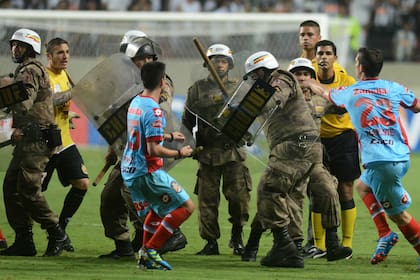 La pelea con la policía