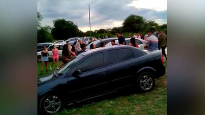 La pelea en Villa de Soto fue captada por algunos celulares (Imagen de El Doce.Tv)