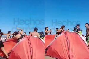 Dos mujeres discutieron por el volumen de la música en la playa y terminaron a los golpes