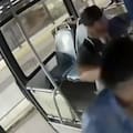 El testimonio del chofer que se peleó con un pasajero con el colectivo en marcha
