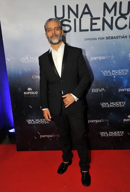 La película cuenta la historia de Octavio (Furriel), un guía de caza del Sur argentino que lucha desesperadamente para esclarecer la muerte de su sobrina Sofia, de 14 años, que fue hallada con un disparo en el coto de caza donde trabaja