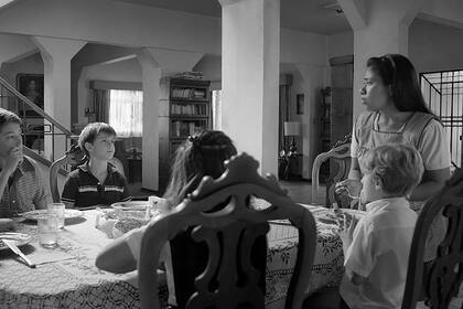 La película fue favorablemente criticada por la manera profunda y llana con la que retrata las diferencias raciales y sociales en México.