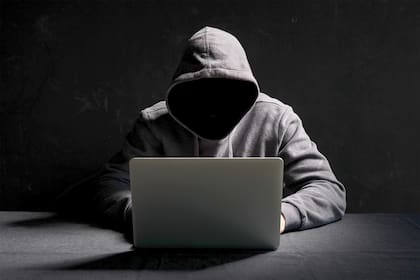 La peligrosa estafa con “préstamo erróneo” a través de mensajes de WhatsApp: así los delincuentes consiguen tus datos