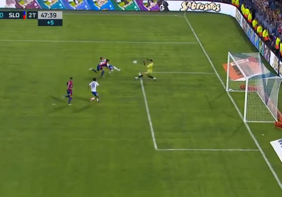 Puso la cara: el atajadón de Orlando Gill para evitar la victoria de Vélez y la racha que potencia a San Lorenzo