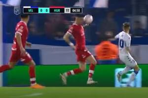 Siempre Vélez vs. Huracán: el insólito penal que solo vio Silvio Trucco... y el que después no vio