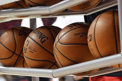 La pelota naranja estuvo cuatro meses sin picar en las canchas de la NBA.