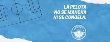 "La pelota no se mancha, ni se congela", es la frase que acompaña a Argentinska desde su creación en 2020