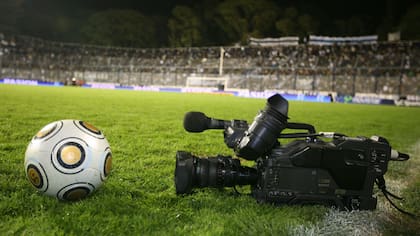 La pelota y la TV, otra vez cara a cara